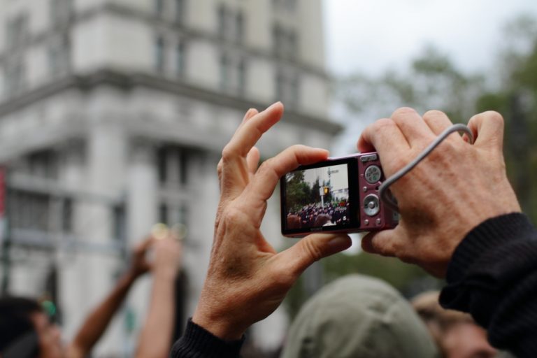 Lee más sobre el artículo Plataformas digitales, nuevos escenarios de la protesta social