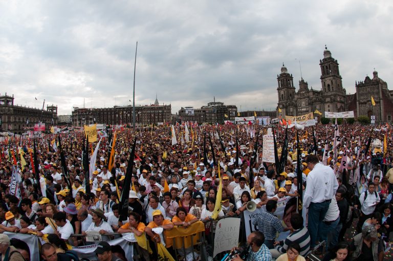 Lee más sobre el artículo Social e institucional, las dos caras de la izquierda