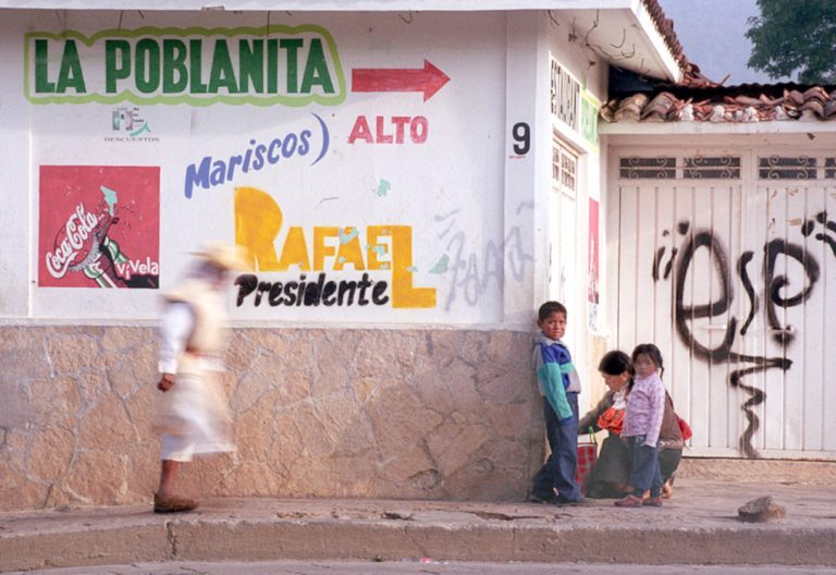 Lee más sobre el artículo El alto consumo de refrescos en México es resultado del entramado de procesos económicos, políticos y culturales