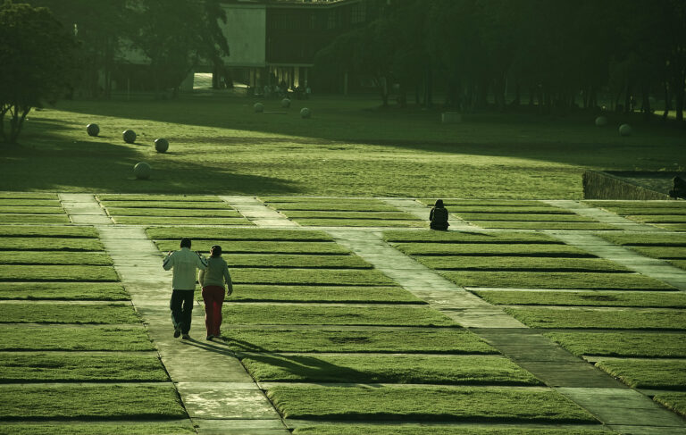 Lee más sobre el artículo Calles vacías