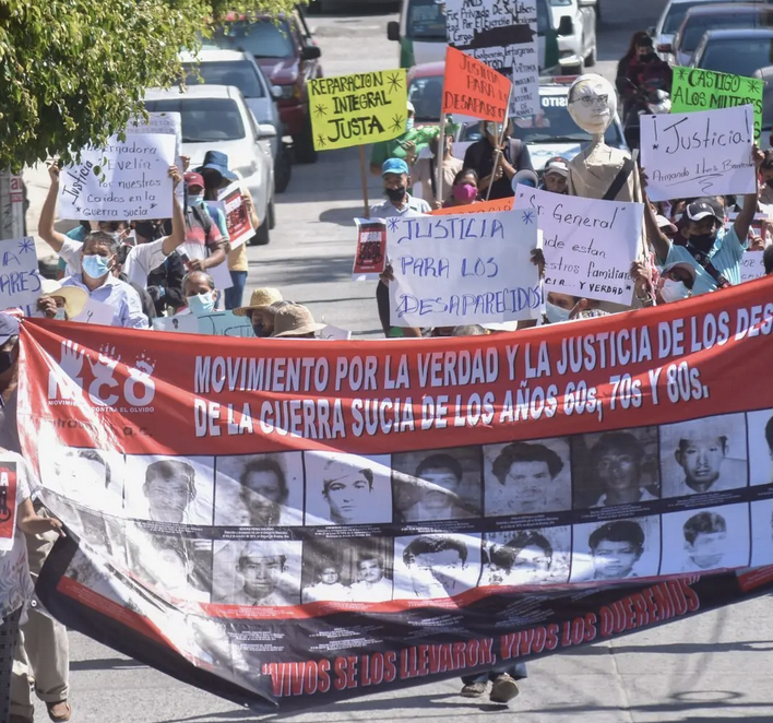 Lee más sobre el artículo Víctimas de Guerra Sucia denuncian retrasos en mecanismo de esclarecimiento y piden reunión con AMLO